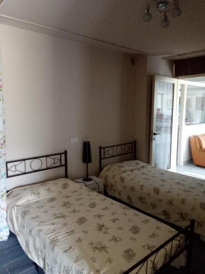 Swimming And Sun Apartment Gandosso Ngoại thất bức ảnh