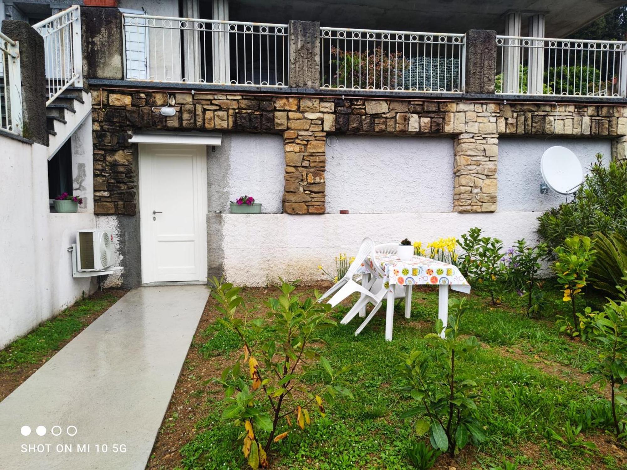 Swimming And Sun Apartment Gandosso Ngoại thất bức ảnh