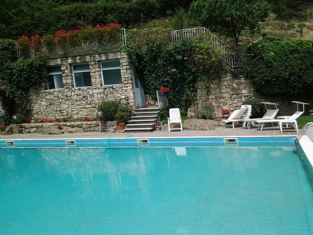 Swimming And Sun Apartment Gandosso Phòng bức ảnh